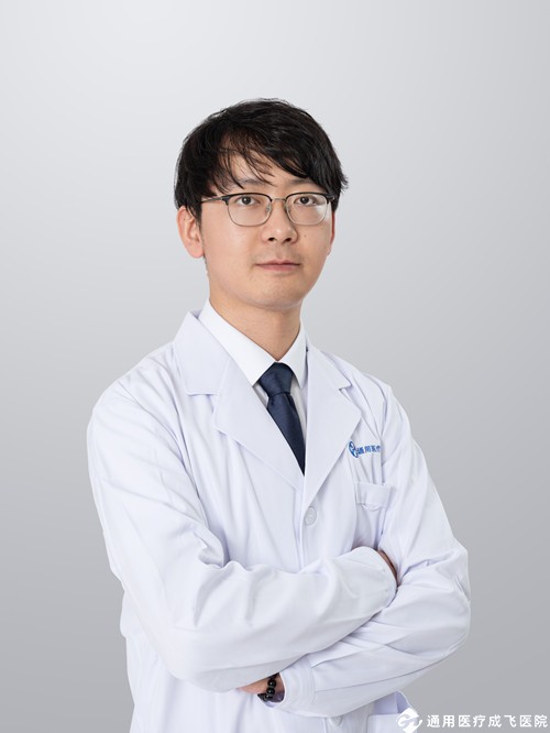 邹杨_副本.jpg